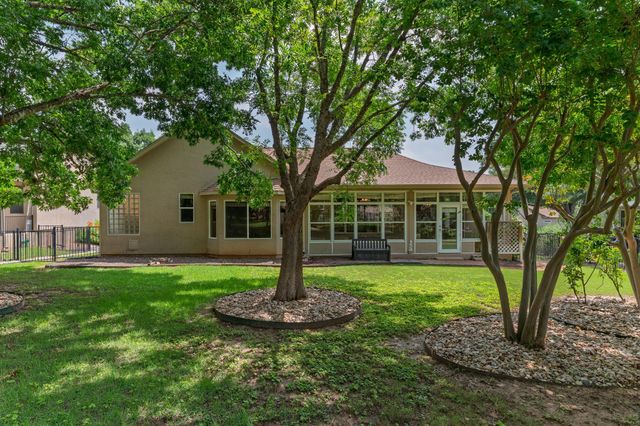 107 Liatris LN, Georgetown, TX 78633
