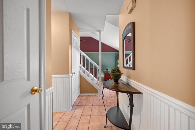 5 CARR LN, Sicklerville, NJ 08081