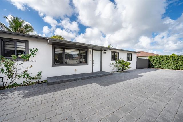 11442 SW 225th St, Miami, FL 33170