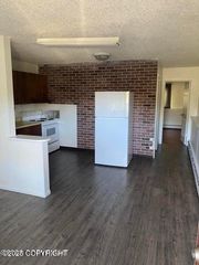 1425 W 40th Avenue, #8, Anchorage, AK 99503