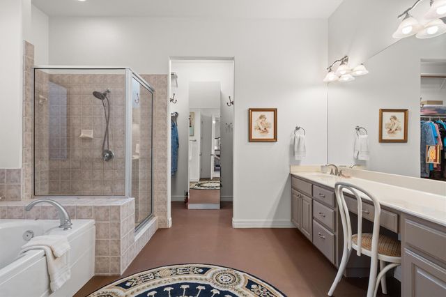 2 Jasperwood CT, Austin, TX 78738