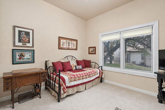 2 Jasperwood CT, Austin, TX 78738