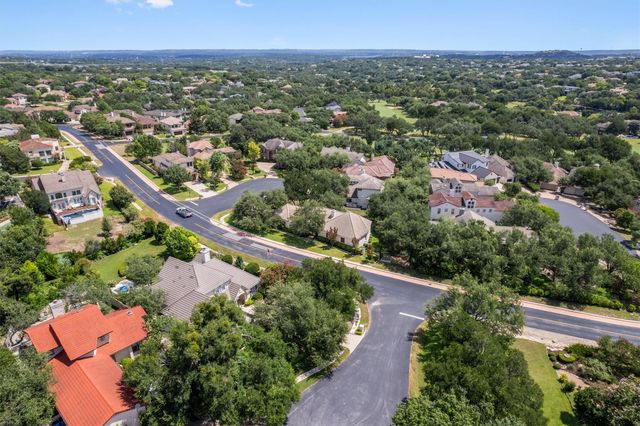 2 Jasperwood CT, Austin, TX 78738