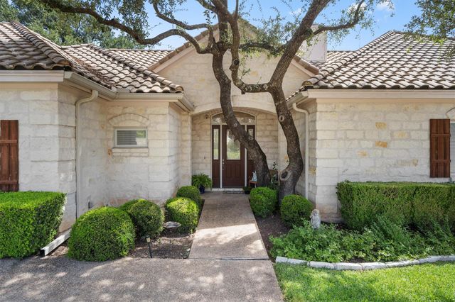 2 Jasperwood CT, Austin, TX 78738