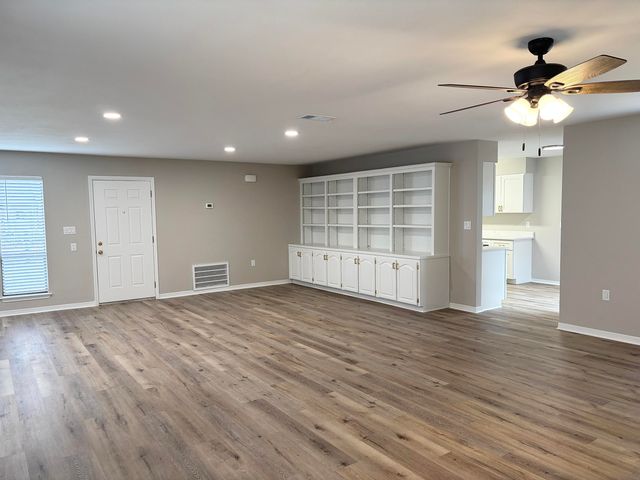 926 Holbrook Circle, Fort Walton Beach, FL 32547