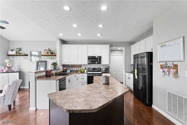 3135 Crooked Creek Circle, Medina, OH 44256