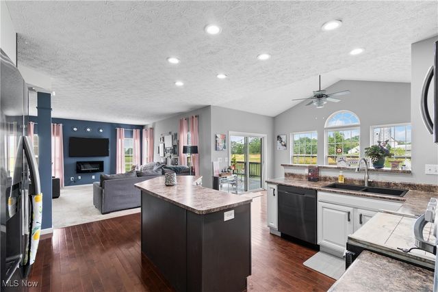 3135 Crooked Creek Circle, Medina, OH 44256