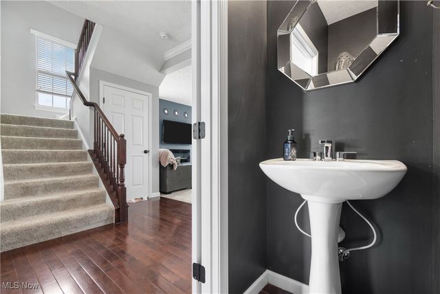 3135 Crooked Creek Circle, Medina, OH 44256