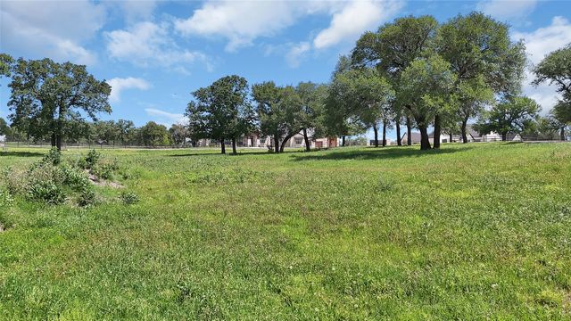 301 Pidgeon Lane, Weatherford, TX 76087