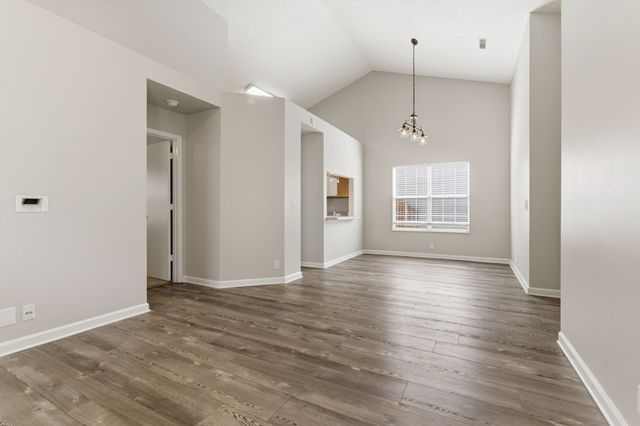 5910 Colchester Dr, Hermitage, TN 37076