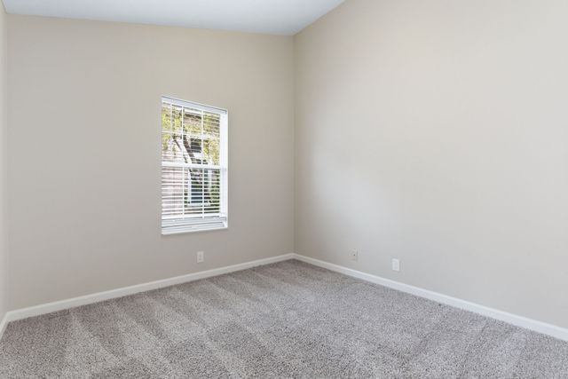 5910 Colchester Dr, Hermitage, TN 37076