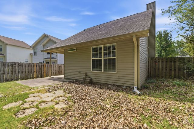 5910 Colchester Dr, Hermitage, TN 37076