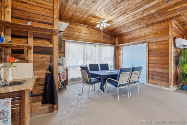 20354 E 580 Road, Inola, OK 74036