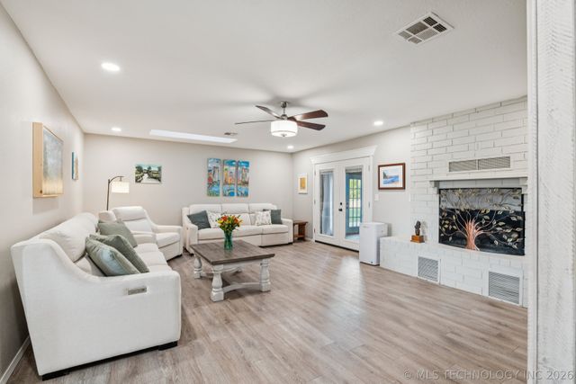 20354 E 580 Road, Inola, OK 74036