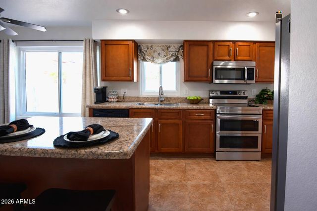 4130 E MOUNTAIN VISTA Drive, Phoenix, AZ 85048