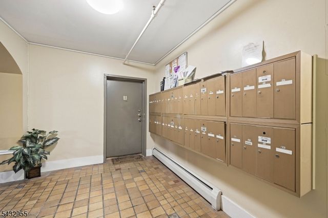 5 Pomona Ave 2C, Newark City, NJ 07112