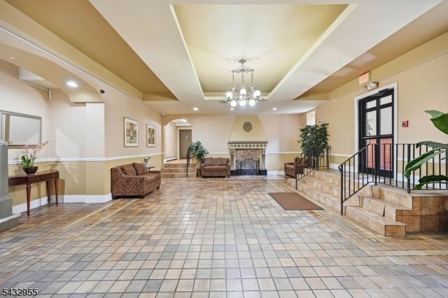 5 Pomona Ave 2C, Newark City, NJ 07112