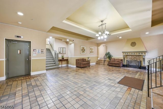 5 Pomona Ave 2C, Newark City, NJ 07112