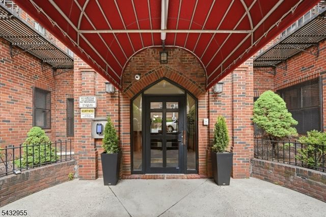 5 Pomona Ave 2C, Newark City, NJ 07112