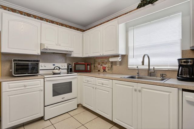 13891 Packard Terrace, Delray Beach, FL 33484