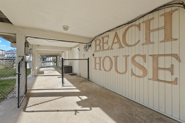 16603 Jamaica Cove Road, Jamaica Beach, TX 77554