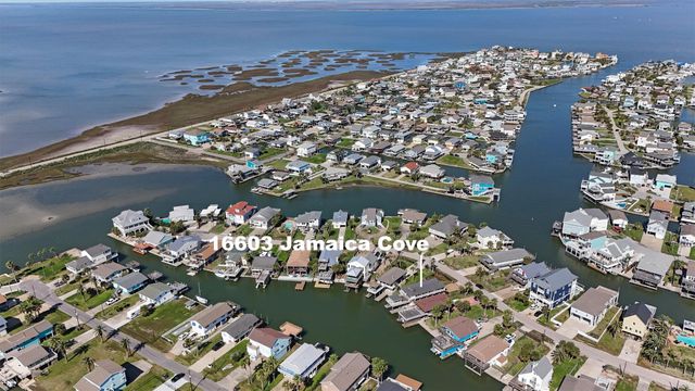 16603 Jamaica Cove Road, Jamaica Beach, TX 77554