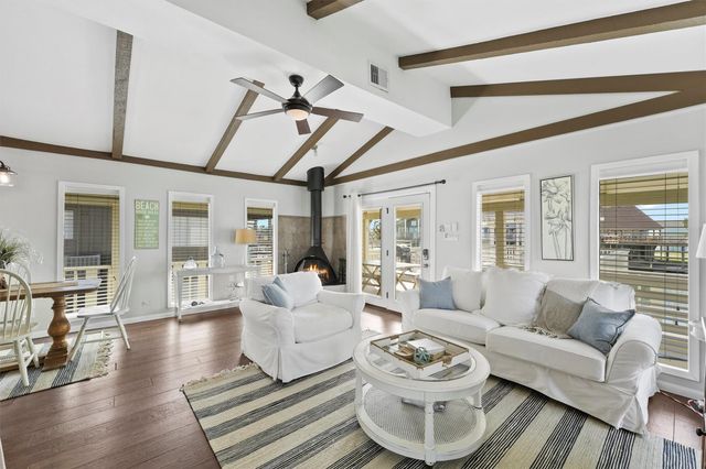 16603 Jamaica Cove Road, Jamaica Beach, TX 77554