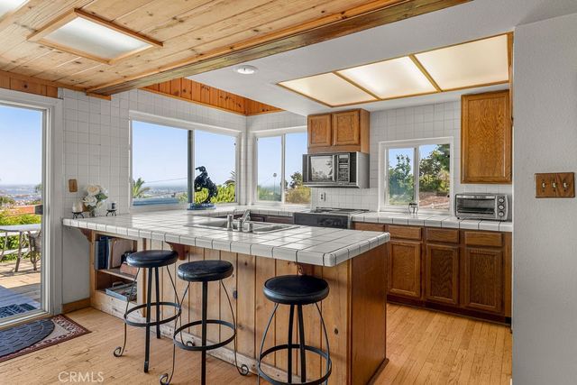 5 Toprail Lane, Rancho Palos Verdes, CA 90275