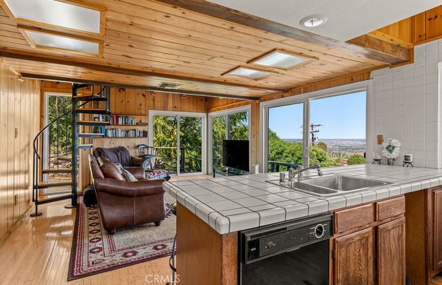 5 Toprail Lane, Rancho Palos Verdes, CA 90275