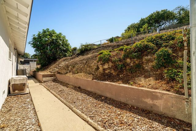 5 Toprail Lane, Rancho Palos Verdes, CA 90275