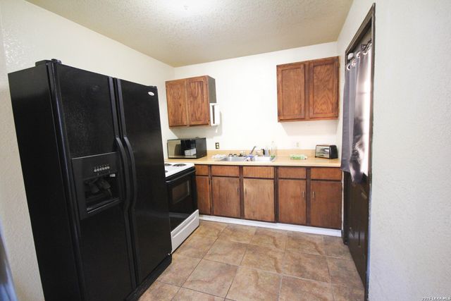 507 Ave B, Beeville, TX 78102