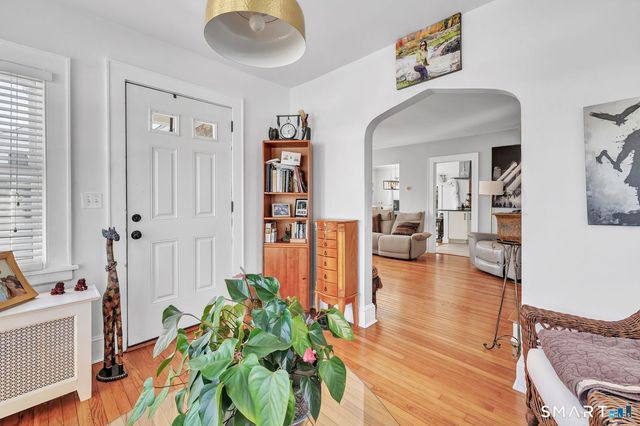 185 Cutspring Road, Stratford, CT 06614