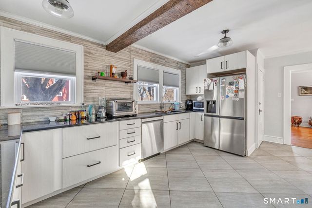 185 Cutspring Road, Stratford, CT 06614