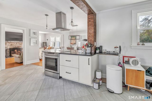 185 Cutspring Road, Stratford, CT 06614