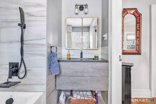 185 Cutspring Road, Stratford, CT 06614