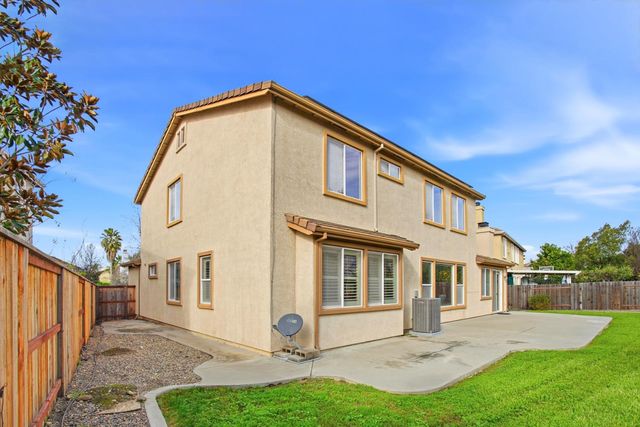 9808 Castelli Way, Elk Grove, CA 95757