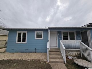 1124 Fenfield, San Antonio, TX 78211