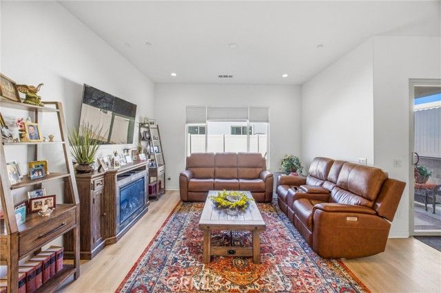 11894 Greenpeak, Corona, CA 92883