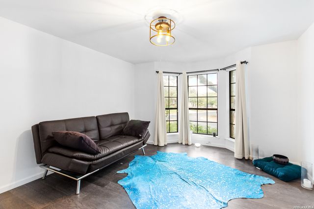 202 Country Wood, San Antonio, TX 78216