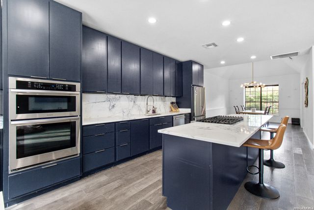 202 Country Wood, San Antonio, TX 78216