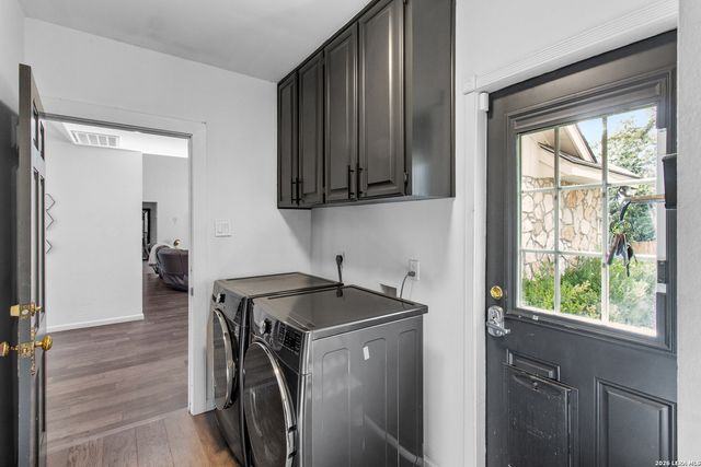 202 Country Wood, San Antonio, TX 78216