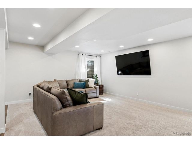 10210 Monmouth Ln, Colorado Springs, CO 80920