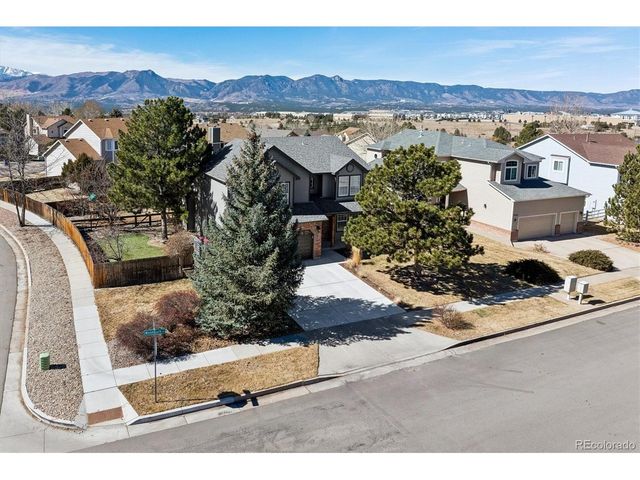 10210 Monmouth Ln, Colorado Springs, CO 80920