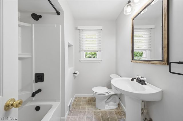 8021 Middlesex Road, Mentor, OH 44060