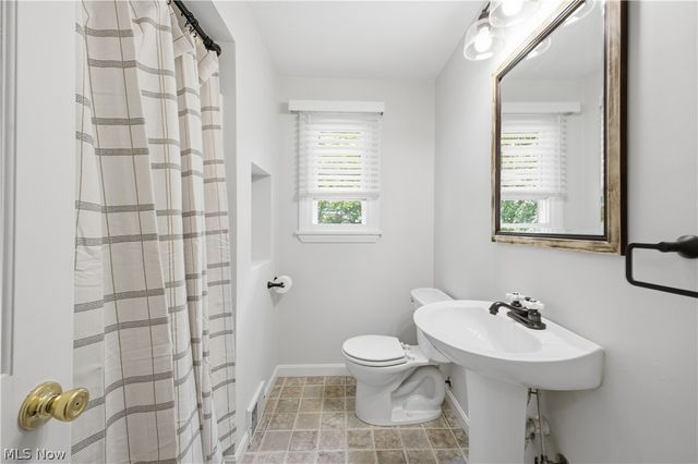 8021 Middlesex Road, Mentor, OH 44060