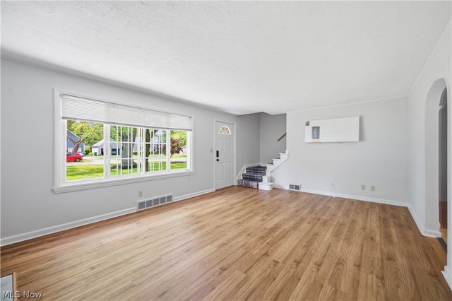 8021 Middlesex Road, Mentor, OH 44060