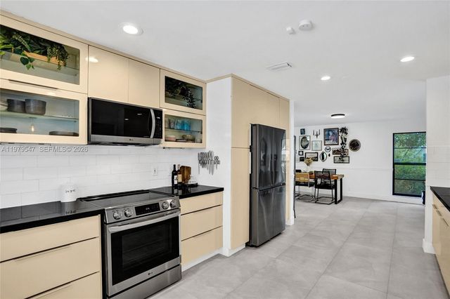 1451 NW 81st Ave, Coral Springs, FL 33071