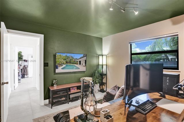 1451 NW 81st Ave, Coral Springs, FL 33071