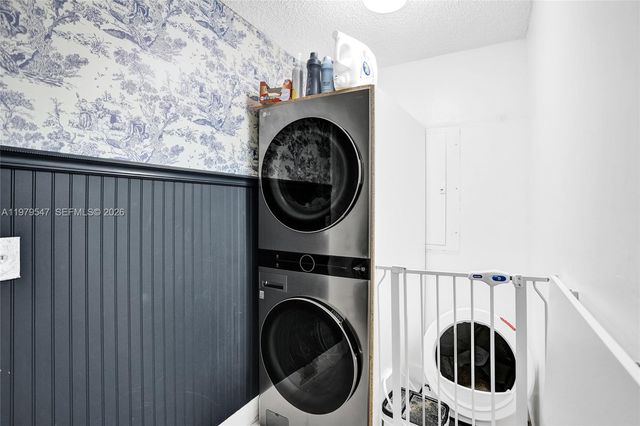 1451 NW 81st Ave, Coral Springs, FL 33071