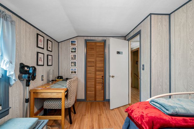 25 Naushon Rd, Billerica, MA 01821